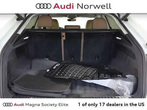 Used 2023 Audi Q8 Premium Plus w/ Premium Plus Package AWD/4WD image 15