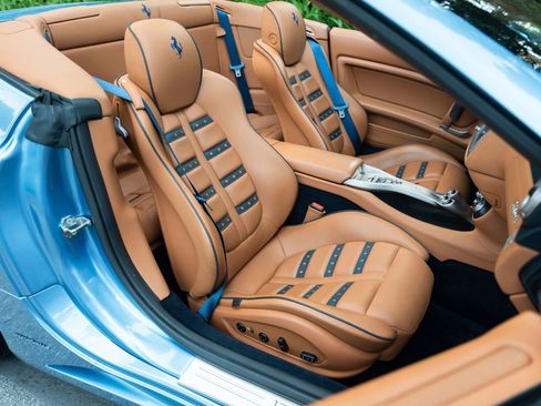 Used 2010 Ferrari California image 49