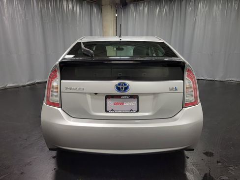 Used 2014 Toyota Prius Two image 7