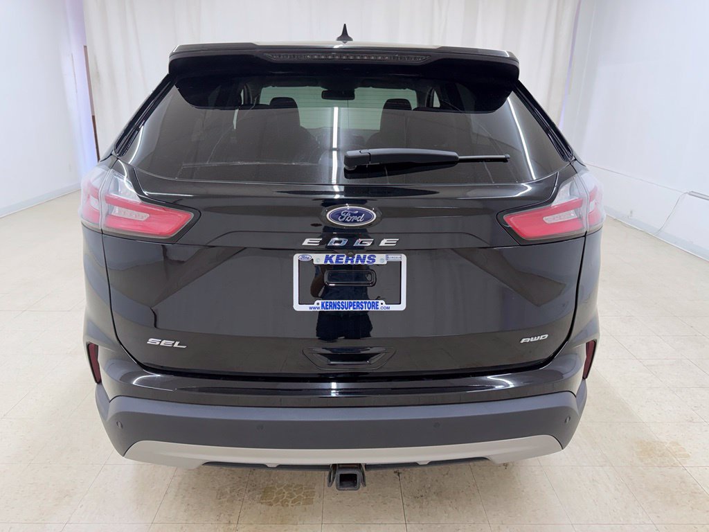 Used 2024 Ford Edge SEL w/ Convenience Package AWD/4WD image 4