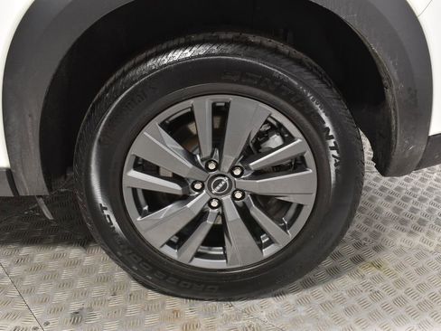 Used 2023 Nissan Pathfinder SV image 36