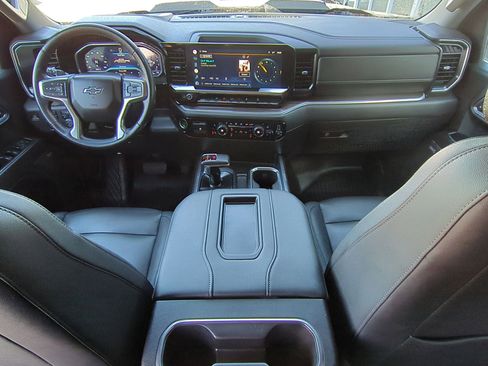 Used 2022 Chevrolet Silverado 1500 LT Trail Boss w/ Convenience Package II AWD/4WD image 19