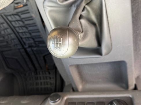 Used 2006 Nissan Xterra S image 18