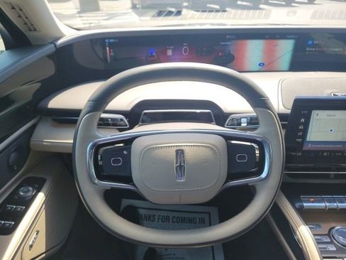 Certified 2024 Lincoln Nautilus Reserve w/ Equipment Group 202A AWD/4WD image 8