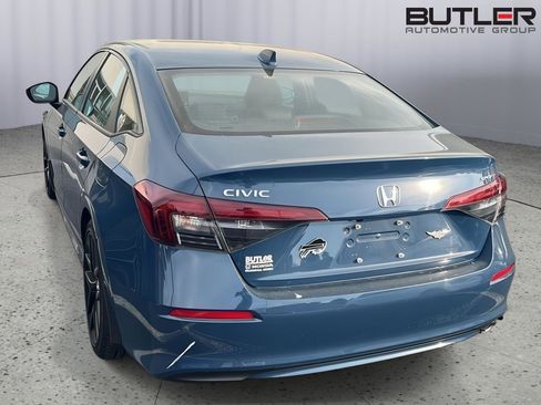 Used 2025 Honda Civic Sport image 10