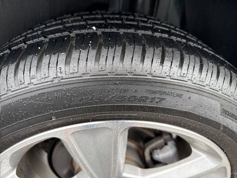 Used 2021 Chevrolet Trax LT image 27