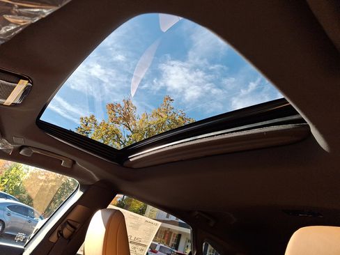 New 2026 Lexus RX 450h AWD image 10