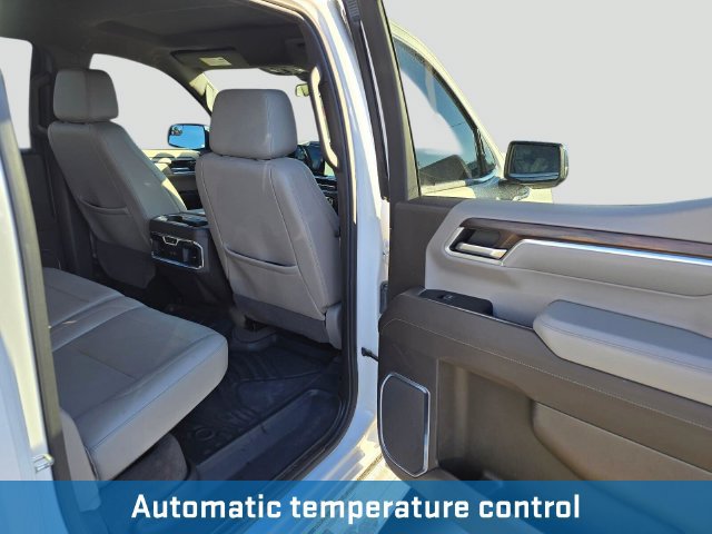 Used 2022 GMC Sierra 1500 SLT w/ SLT Convenience Package AWD/4WD image 16
