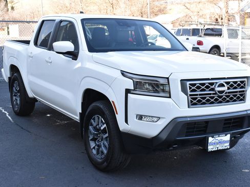 Used 2024 Nissan Frontier SL w/ Technology Package image 4