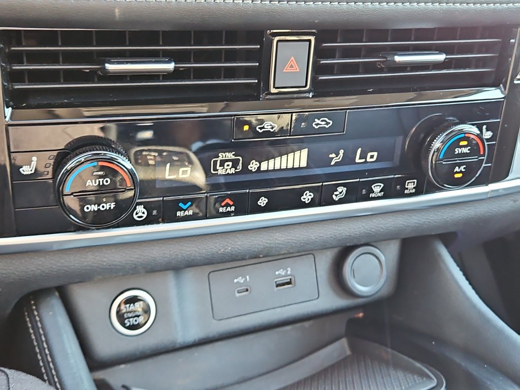 Used 2021 Nissan Rogue SL w/ Premium Package FWD image 30