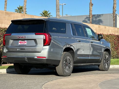 New 2026 GMC Yukon XL Elevation w/ Elevation Premium Package image 4