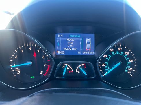 Used 2015 Ford Escape SE image 11