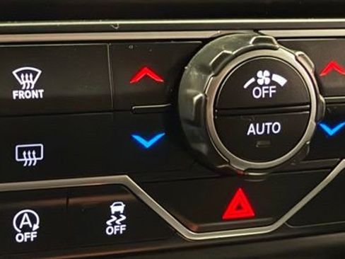 Used 2021 Jeep Wrangler Unlimited Sport w/ Technology Group image 24