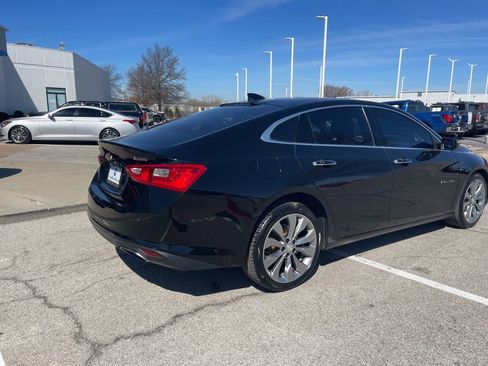 Used 2018 Chevrolet Malibu Premier w/ Premier Sun and Wheel Package image 3