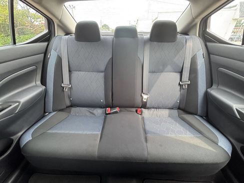 Used 2025 Nissan Versa SV FWD image 37