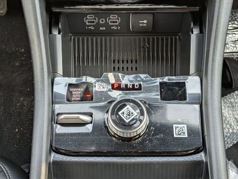 New 2026 Jeep Grand Cherokee Laredo AWD/4WD image 18