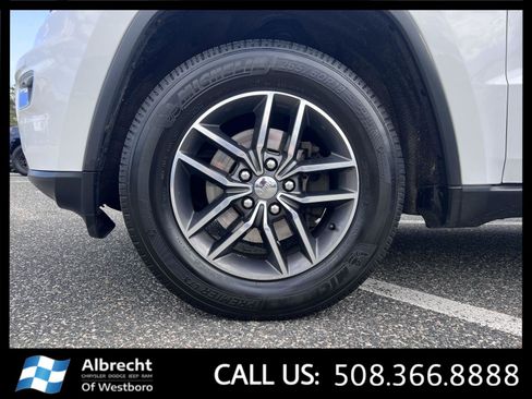 Used 2018 Jeep Grand Cherokee Limited AWD/4WD image 31