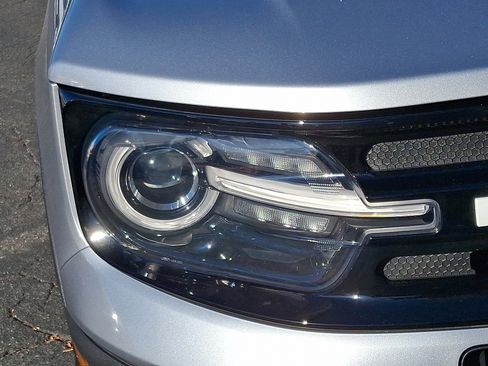 Used 2021 Ford Bronco Sport Outer Banks image 9