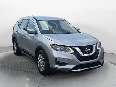 Used 2017 Nissan Rogue S FWD image 7