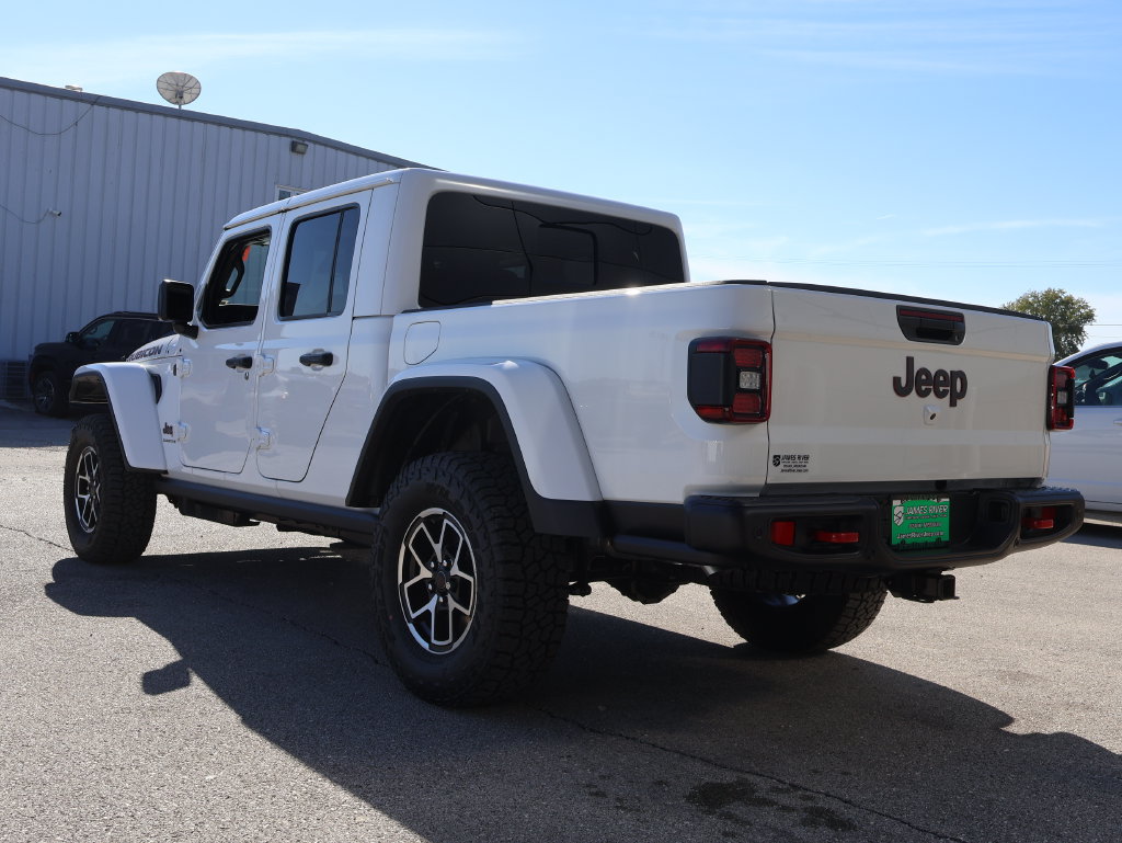 Used 2026 Jeep Gladiator Rubicon AWD/4WD image 3