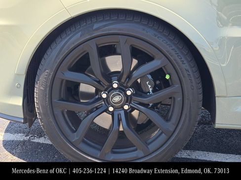 Used 2022 Land Rover Range Rover Sport SVR AWD/4WD image 8