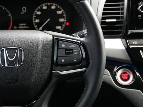 Used 2025 Honda Odyssey Touring image 24