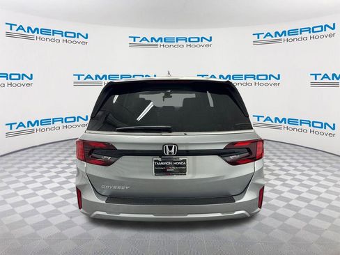 New 2026 Honda Odyssey EX-L image 4