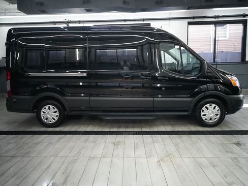Used 2018 Ford Transit 350 XLT RWD image 5