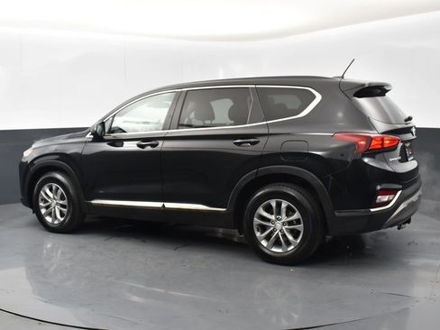 Used 2019 Hyundai Santa Fe SE image 5