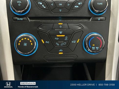 Used 2015 Ford Fusion SE FWD image 24