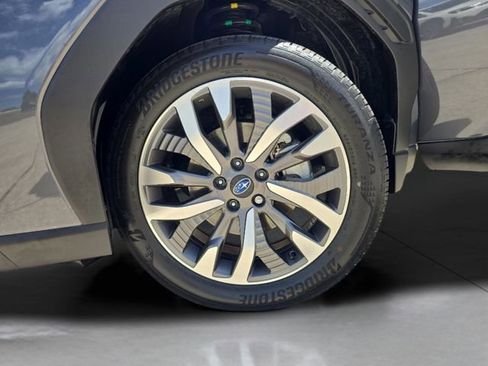 Certified 2025 Subaru Forester Touring w/ Popular Package - Touring AWD/4WD image 29