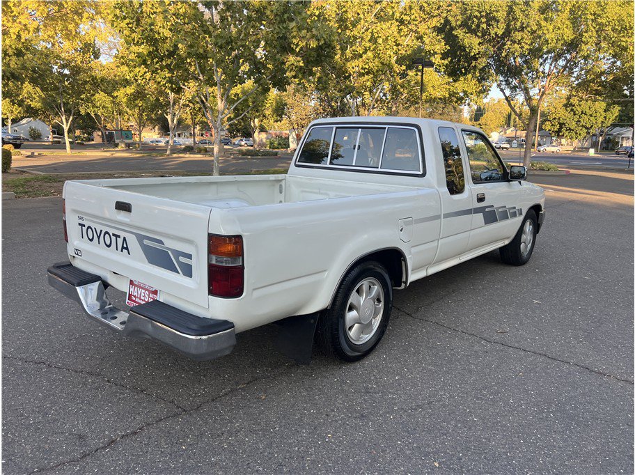 Used 1992 Toyota Pickup SR5 RWD image 5