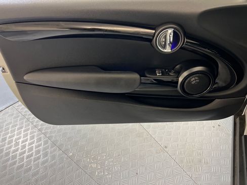 Used 2021 MINI Cooper SE w/ 8.8" Touchscreen Nav Package image 12