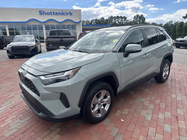 Used 2023 Toyota RAV4 XLE w/ Convenience Package FWD image 1