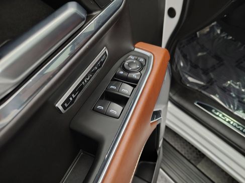 Used 2024 GMC Sierra 1500 Denali Ultimate image 32