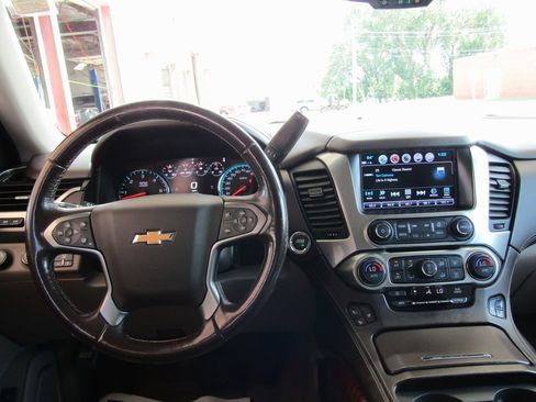 Used 2018 Chevrolet Tahoe Premier image 5
