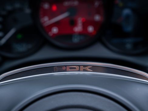 Used 2016 Porsche Boxster GTS RWD image 18