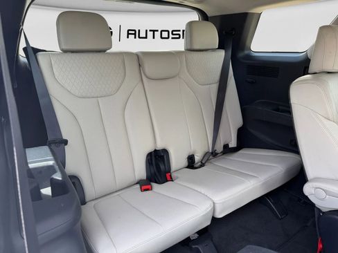 Used 2021 Hyundai Palisade SEL w/ Premium Package FWD image 34