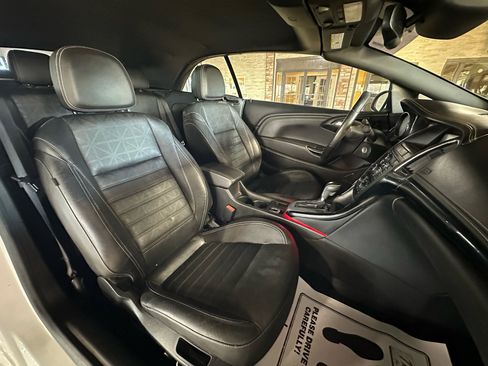 Used 2016 Buick Cascada Premium image 16