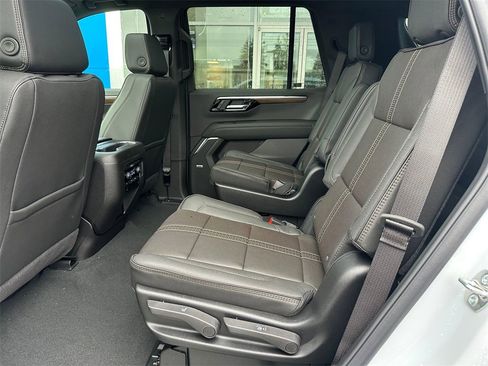 New 2026 Chevrolet Tahoe High Country w/ Sun And Tow Package image 15