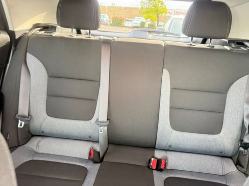 Used 2025 Chevrolet TrailBlazer LT image 38