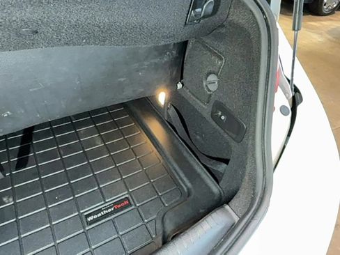 Used 2019 Buick Cascada Premium image 98