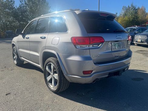 Used 2016 Jeep Grand Cherokee Overland w/ Advanced Technology Group image 3
