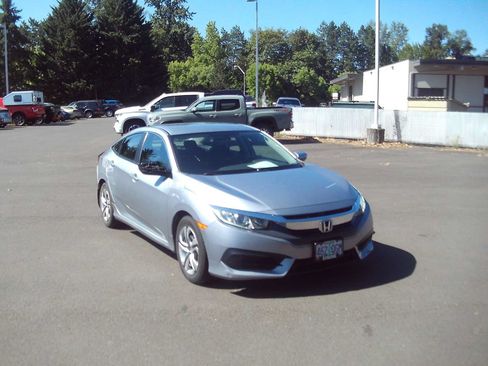 Used 2018 Honda Civic LX image 7