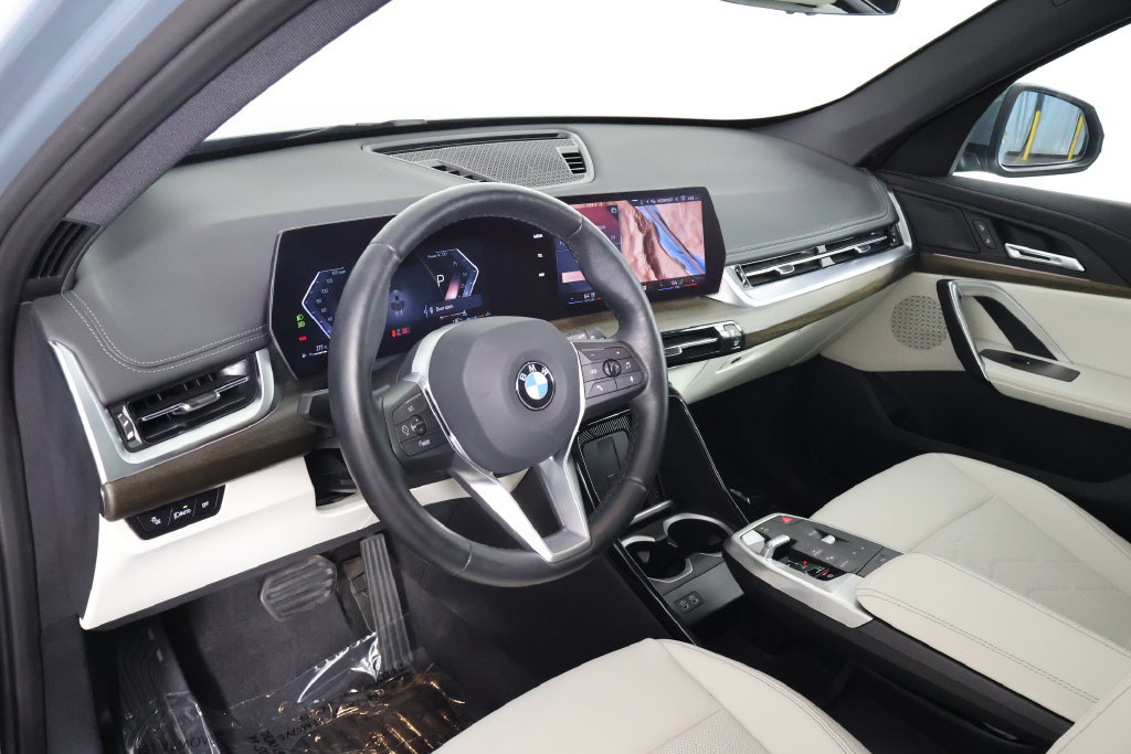 Certified 2026 BMW X1 xDrive28i w/ Convenience Package AWD/4WD image 7
