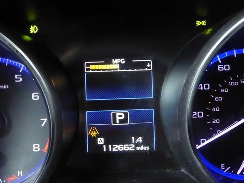 Used 2017 Subaru Outback 2.5i Premium image 13