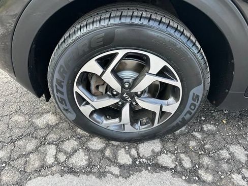 Used 2020 Kia Sportage LX AWD/4WD image 9