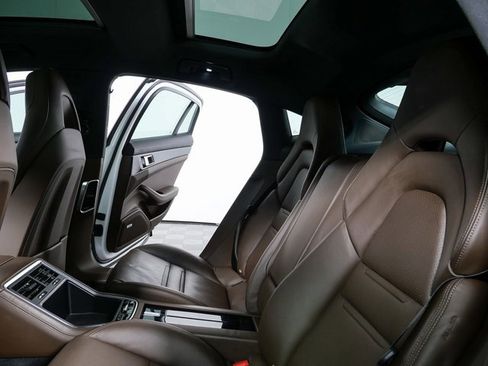 Used 2017 Porsche Panamera 4S image 21