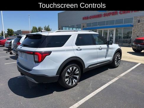 Used 2025 Ford Explorer Platinum w/ LUX Leather Package AWD/4WD image 3