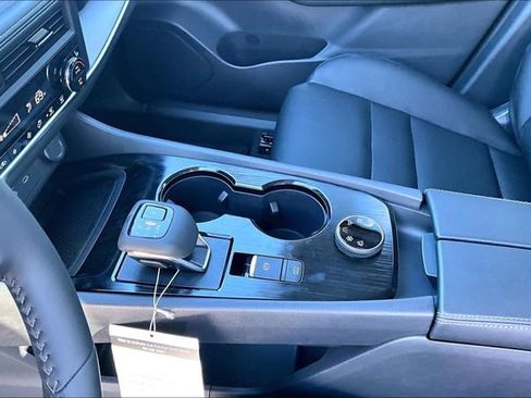 New 2026 Nissan Rogue SV image 8